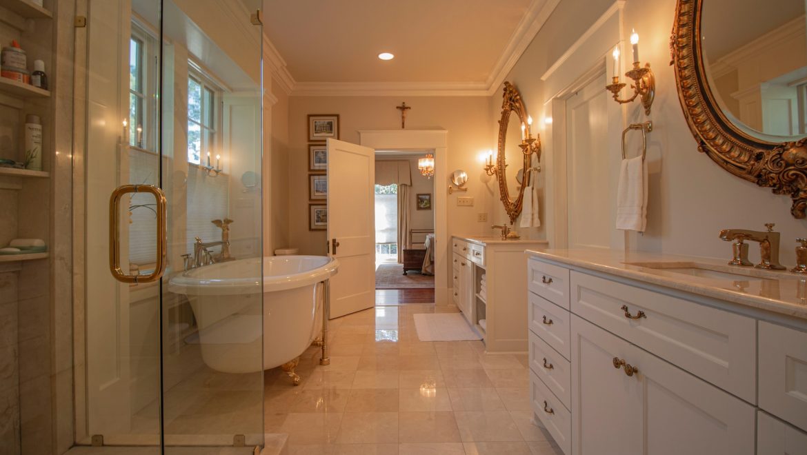 7 High-End Features You Can Add To Your Bathroom